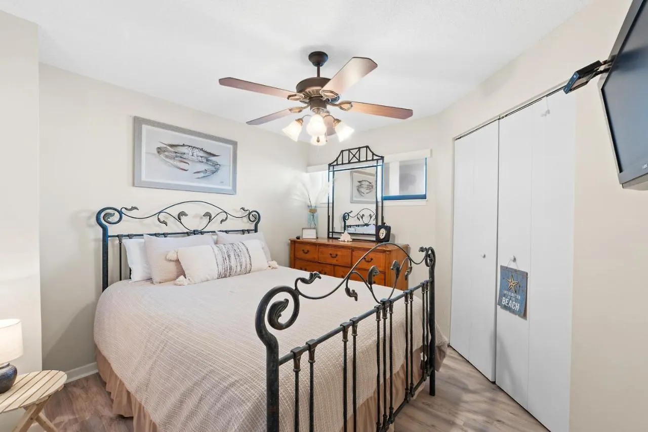 Aquavista Condominiums #204-W By Book That Condo Panama City Beach