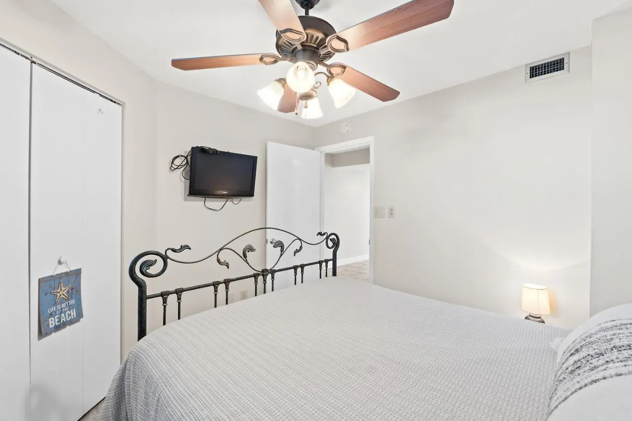 Aquavista Condominiums #204-W By Book That Condo Panama City Beach Holiday home